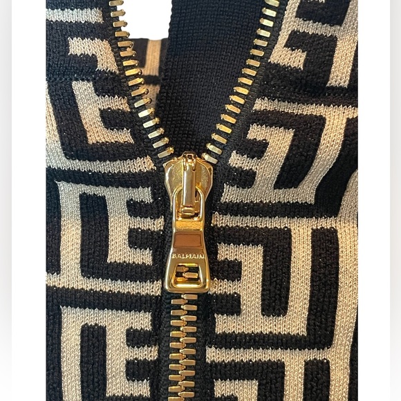 Balmain Monogram Crop Top - Picture 7 of 9